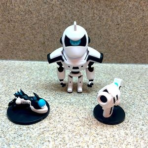 2019 Ratchet & Clank Enemy Robot “Electroid” comes w/ Accessories collectible